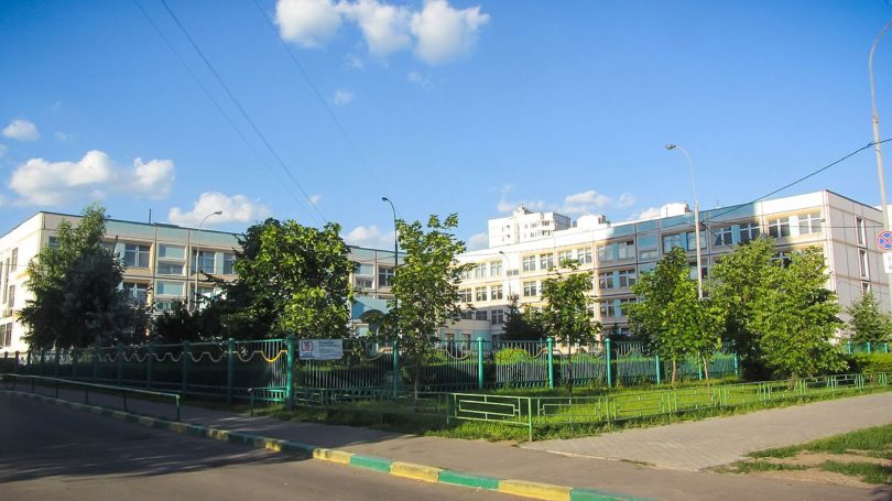 Исаак Калина и депутаты МГД приняли участие в уроках столичной школы №1547