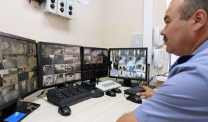 В школах Москвы работают 40 тыс. камер наблюдения