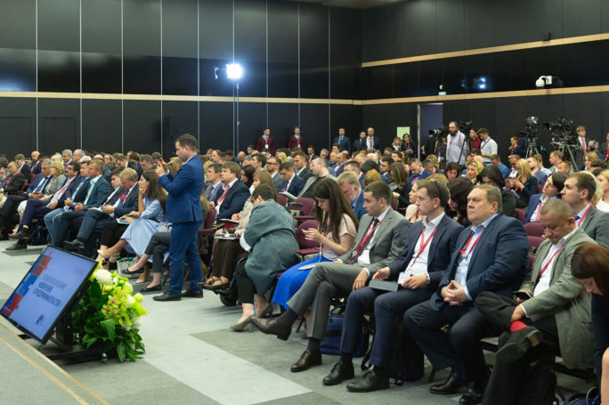 Анатолий Артамонов дал высокую оценку участию Калужской области в ПМЭФ