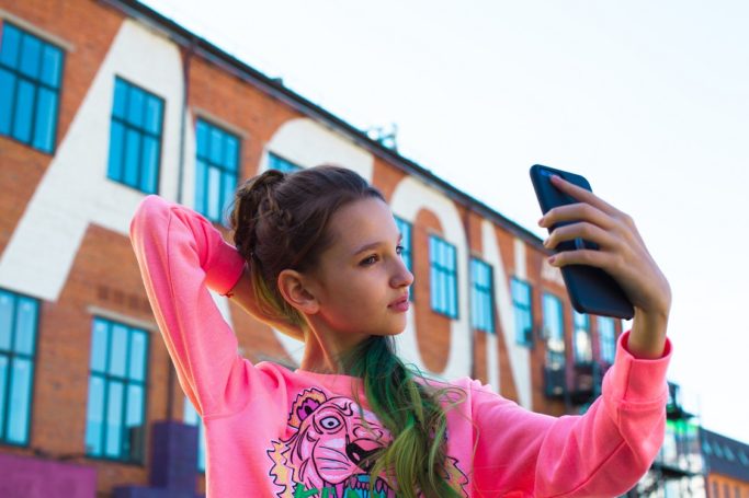 Популярные юные блогеры Лиза Анохина и Даня Чибриков снялись в рекламе TOY RU