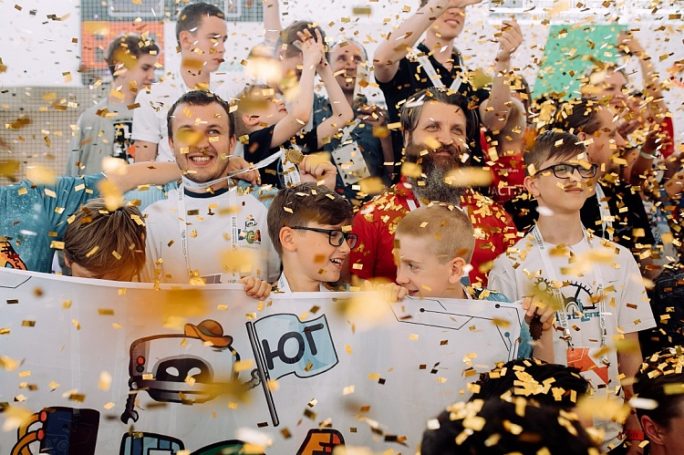 LEGO EDUCATION вручила призы победителям Всероссийской робототехнической олимпиады