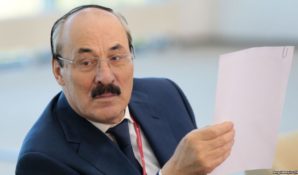 Рамазан Абдулатипов в Москве провел форум по проблемам Каспия