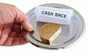 Больше кешбека: УБРиР наращивает объемы вознаграждений за покупки с карт