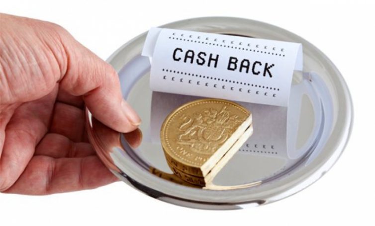 Больше кешбека: УБРиР наращивает объемы вознаграждений за покупки с карт