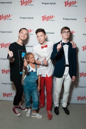 Молодые предприниматели подарили праздник детям