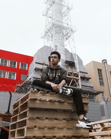 T-Yamo представляет свой дебютный сингл и клип «Мой яд»