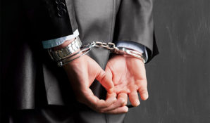 Сбежавший от приговора коррупционер может вернуться в Россию, ничем не рискуя