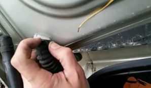 Почему не открывается багажник?