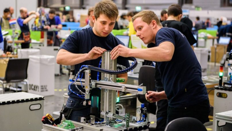 Московские школьники получат денежные призы за медали на конкурсе «EuroSkills 2018»