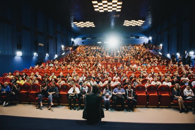 «Таблетку от осенней хандры» предложил актер и продюсер Алексей Гуськов
