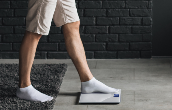 Анонсирован старт продаж умных весов ONETRAK