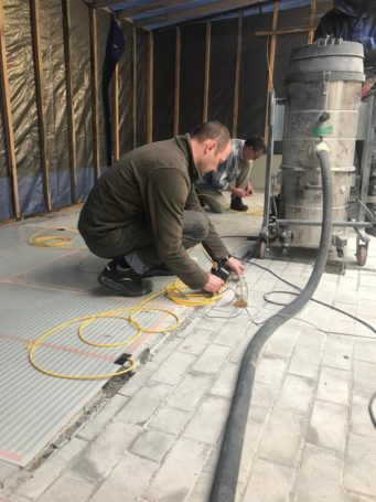 В Калининградской области создали первую в РФ всепогодно-комфортную автобусную остановку