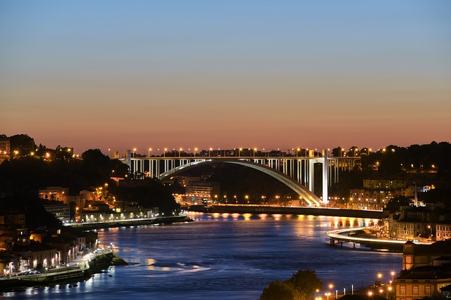 Туроператор «Лузитана Сол»: Экскурсионные туры в Португалию в мае