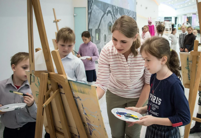 В Москве продолжается реализация программы «Столичное образование» – Исаак Калина