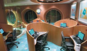 Информационный фон Первого канала создает студентка Фонда Сороса