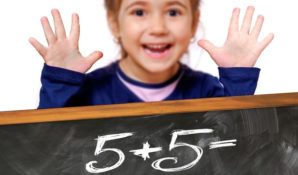 10000 школьников пришли на Математический праздник в столице