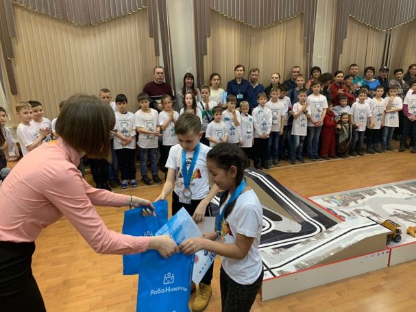 В Чите завершились соревнования по робототехнике