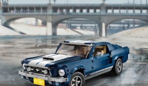 Автомобили LEGO®: 10 лет в России!