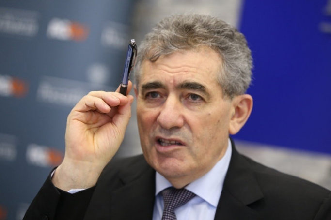 Исаак Калина выступил за объединение карты школьника и читательского билета