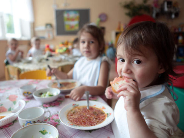 Виктор Панин созывает заседание, посвящённое питанию московских дошкольников