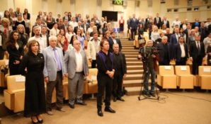 Депутаты Госдумы поблагодарили создателей фильма «Донбасс. Окраина»