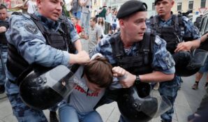 Оппозиция обманула москвичей, пообещав мирный незаконный митинг и отсутствие задержаний