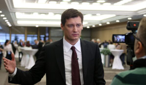 Гудкова подозревают в мошенничестве с поддельными подписями москвичей