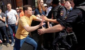 Провокаторы из регионов просят оплатить дорогу до Москвы для участия в незаконном митинге