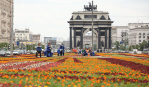 Ко Дню города в Москве облагородят более 700 цветников