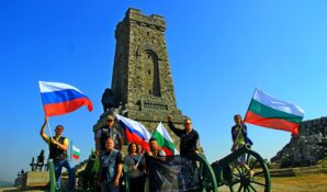 Участники Международного автомотопробега «МИРОТВОРЦЫ-2019» доставили необычный подарок в дар Болгарии
