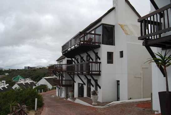 Конкурентоспособные цены, общность культур и упрощённый визовый режим привлекают российских покупателей недвижимости на Кипре