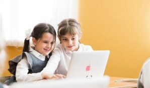 В опросе Учи.ру учителя рассказали о преимуществах цифровых технологий