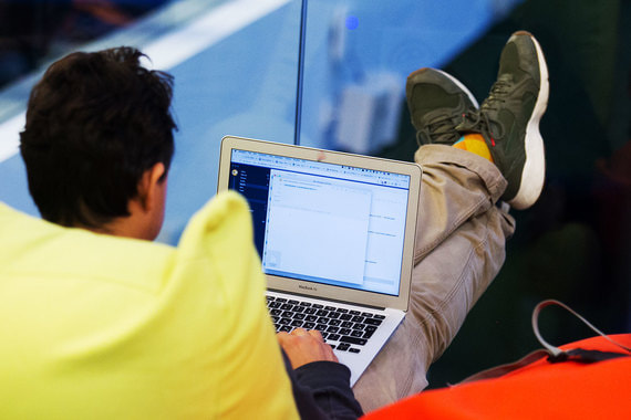 В качестве самозанятых за период январь-сентябрь в Москве зарегистрировались 131 тысяча человек