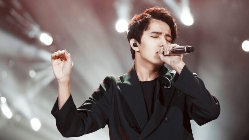 Вышел видеоклип Димаша на стихи Михаила Гуцериева