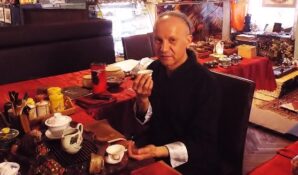 Китайская чайная церемония, посвященная выставке чая «Один пояс, один путь»