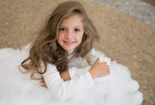 София Берг и Джиган представили песню «Я буду» на сцене Кремля