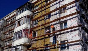 Капремонт и шифер: комбинат «Волна» принял участие в государственной программе