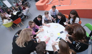 Школьники столицы будут создавать стартапы при помощи Сбербанка