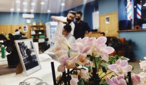 Либертины из эпохи mid-century: в Москве открылся барбершопLibertines — для тех, кто устал от шаблонных барбершопов