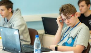 Столичные школьники выиграли шесть медалей в финале ХХ Всероссийской олимпиады по программированию