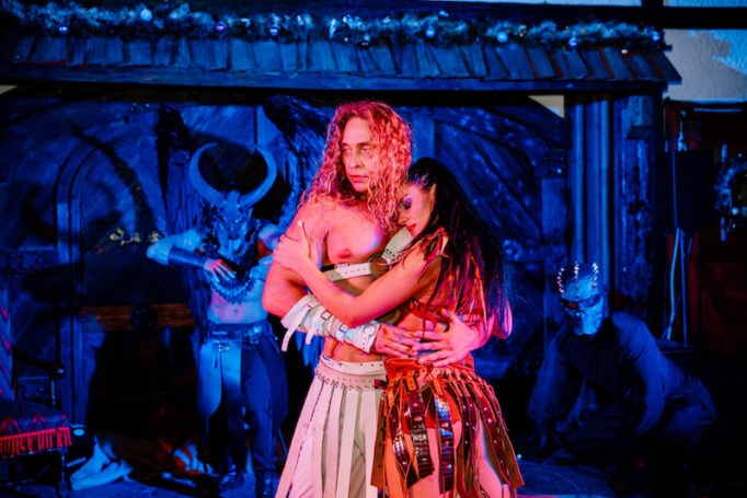 «Замок забытых историй» Phantasmagoria Show — закрытая премьера нового мистического шоу состоялась в Москве в старинном замке на Рублёвке