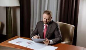 Об угрозе остановки развития золотодобывающей отрасли в РФ предупредил Сергей Янчуков