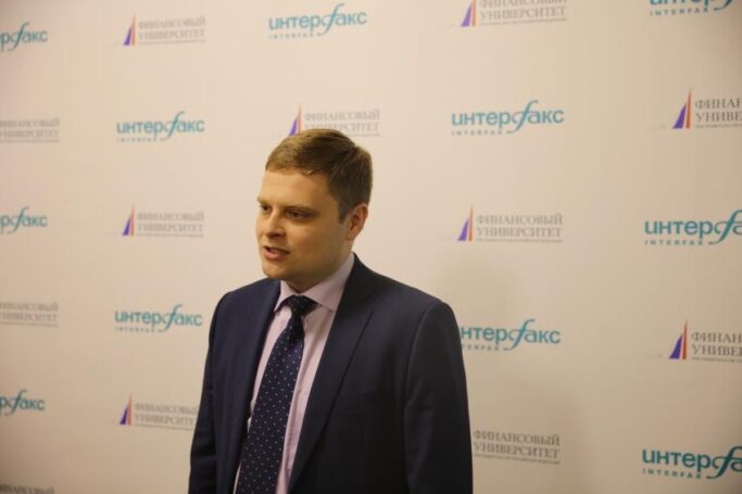 Исаак Калина отметил, что качественное образование сейчас можно получить в каждой школе Москвы