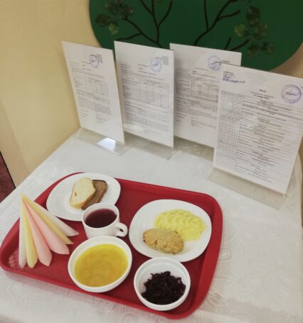 Комбинаты питания приглашают московских родителей на дегустации детского меню