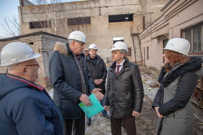 Михаил Романов инициировал проверку заведений, расположенных с нарушением охранных зон тепловых сетей