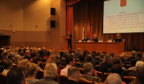 На собрании общественности, посвященном отчету Администрации Фрунзенского района, выступил Михаил Романов