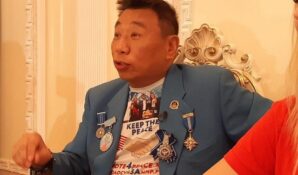 Лаки Ли нацелился на информационно-образовательно-воспитательную войну с Александром Тащиным из ВГТРК