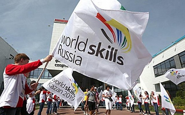 Исаак Калина поздравил московского студента с триумфом на чемпионате мира WorldSkills