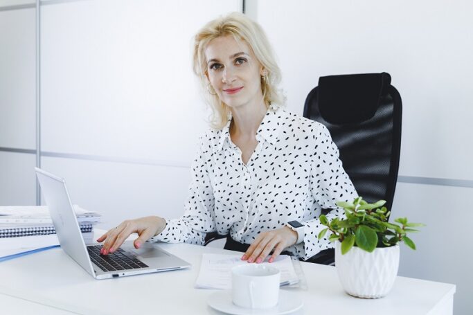 Пользователям CRM «Простой бизнес» «оплатят» переход на удаленный режим работы