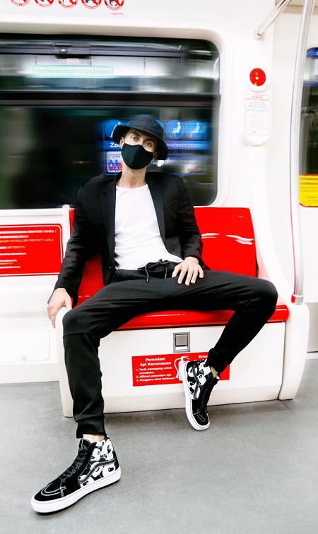 С кайфом!  Новый трек от артиста KAEF